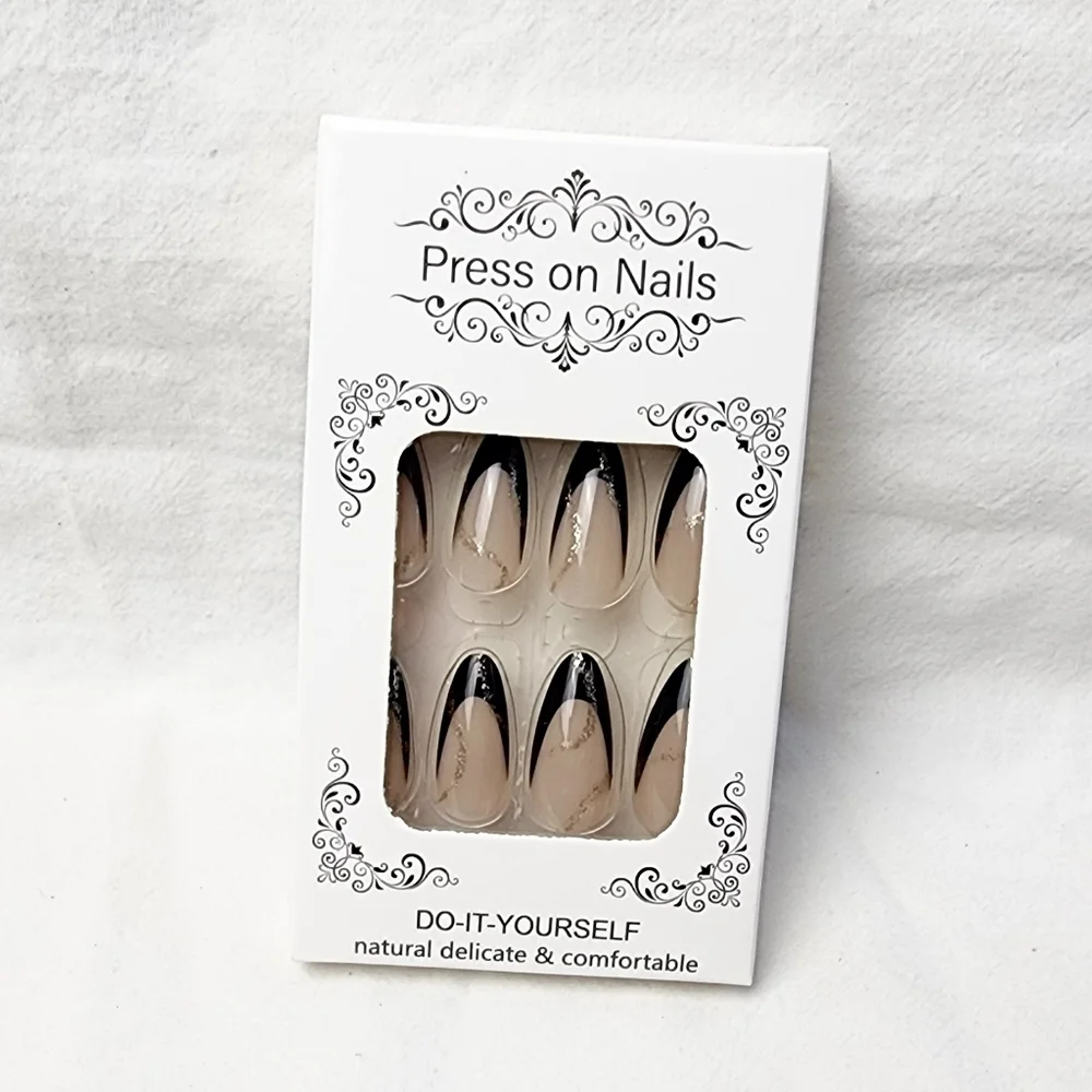 24 Pieces Fake Press On Nails